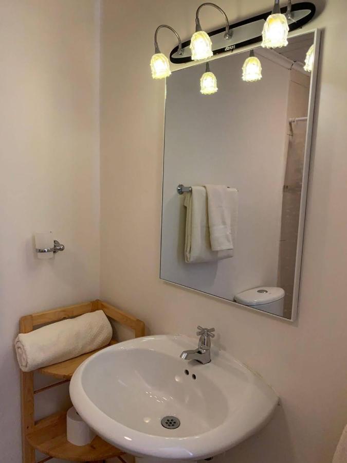 Sandpiper Beach Apartments Palm Beach ภายนอก รูปภาพ